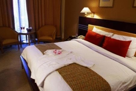 Tiara Medan Hotel & Convention Center Eksteriør billede